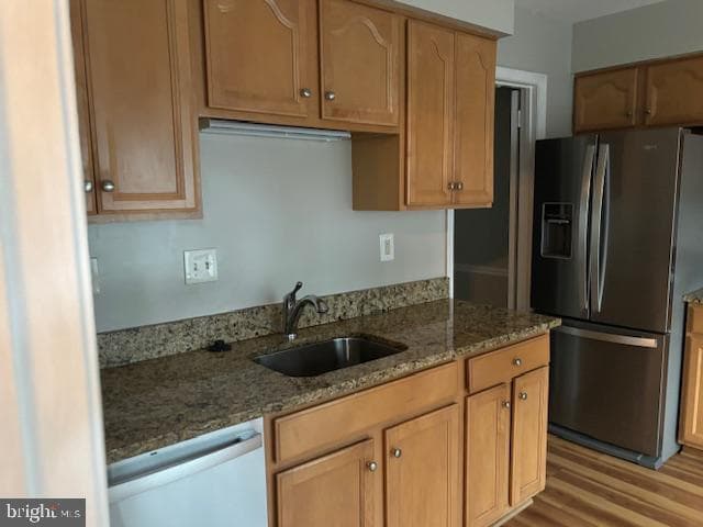 3058 Covington Street photo 5