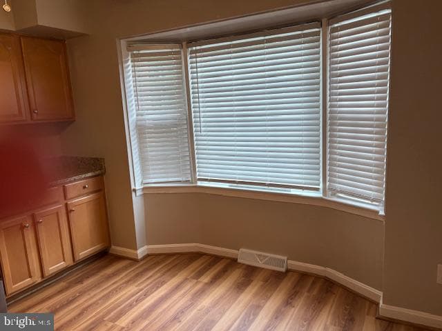 3058 Covington Street photo 6