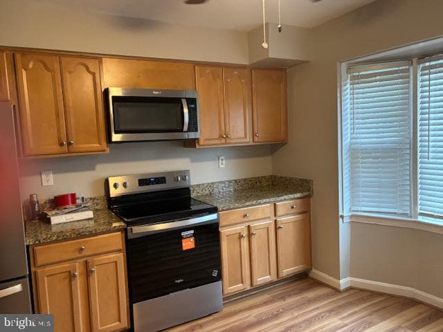 3058 Covington Street photo 7