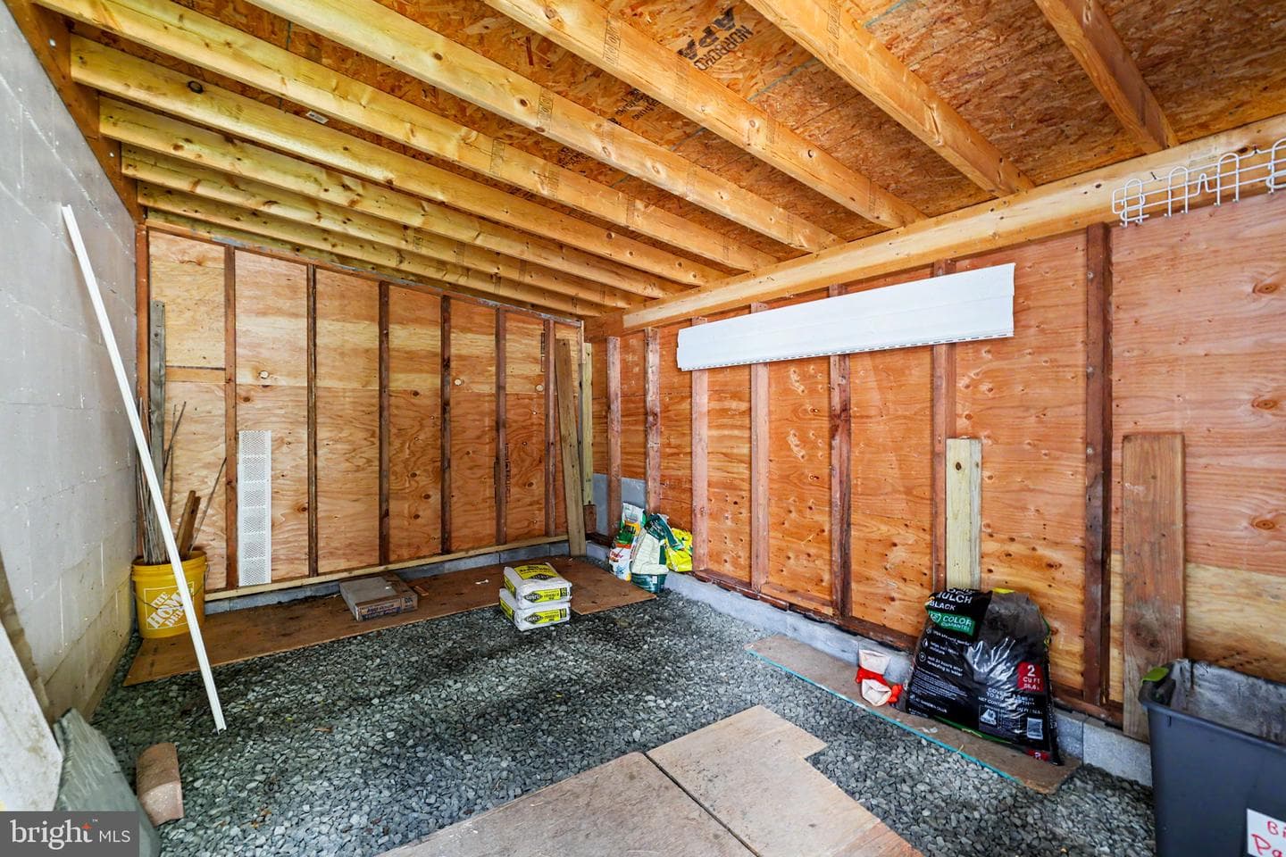 3128 Wayne Road photo 39