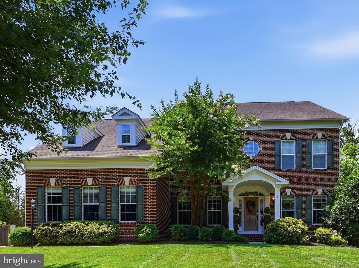 3809 Colonial Avenue, Alexandria