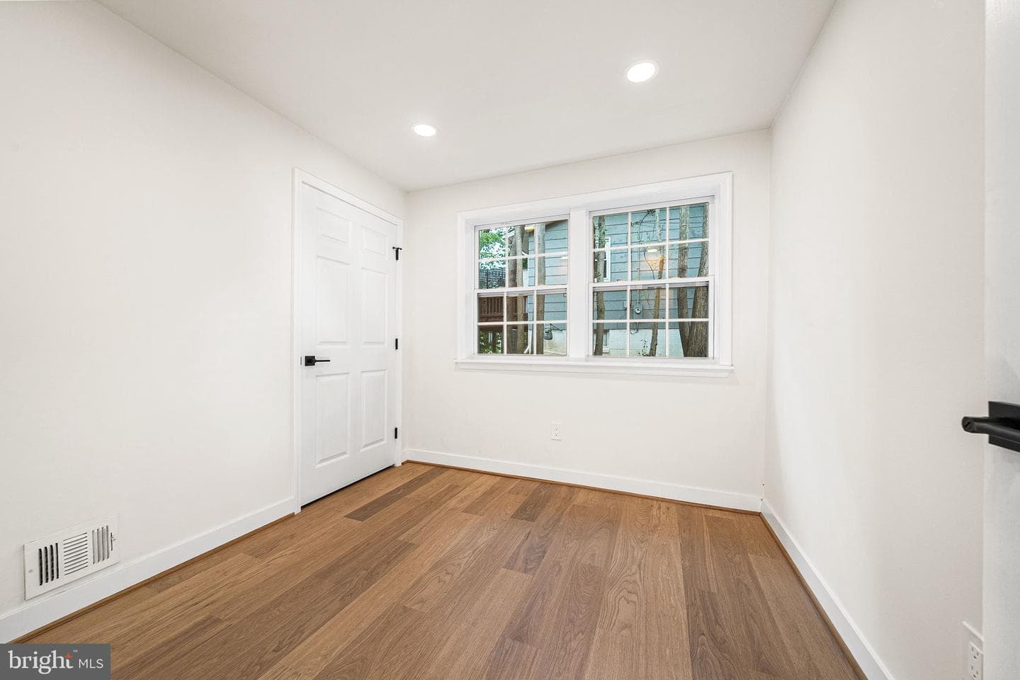2308 William and Mary Dr photo 25