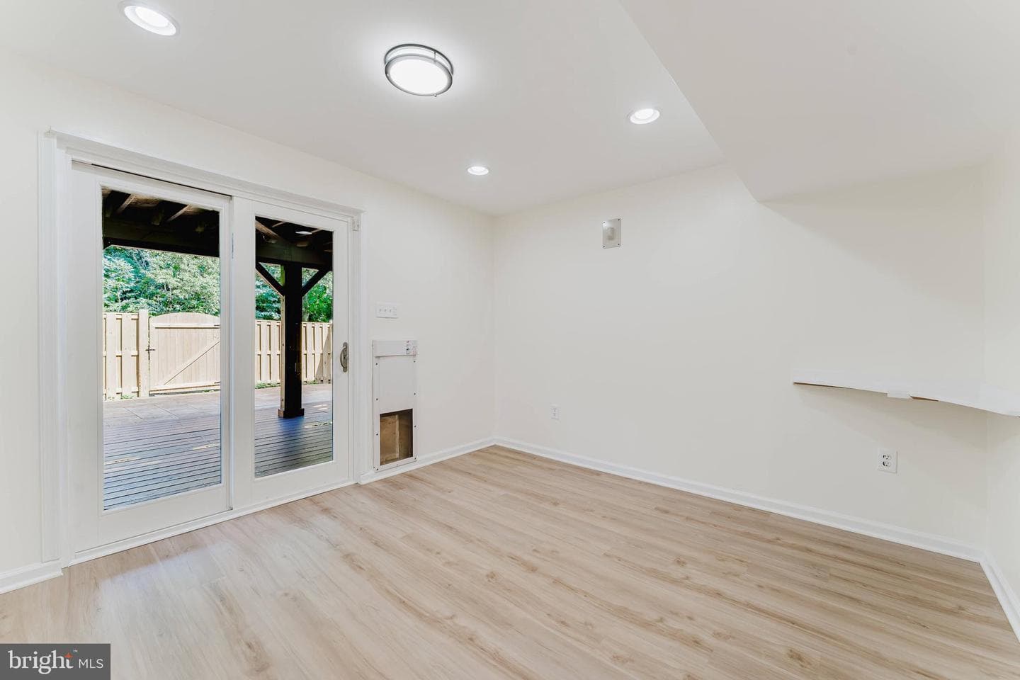 13481 Higgs Court photo 32