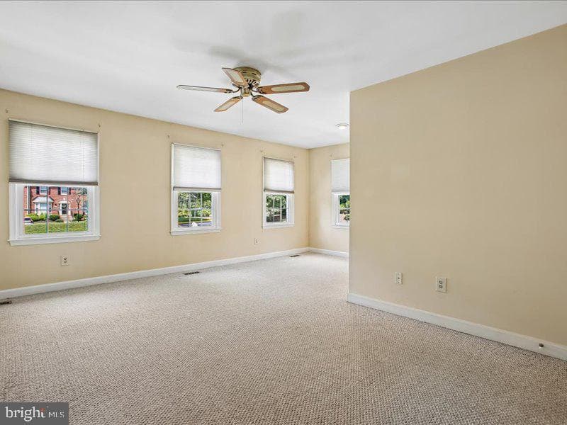 5194 Kimscott Court photo 11