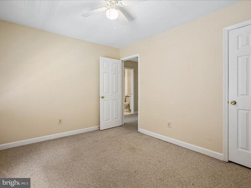 5194 Kimscott Court photo 18