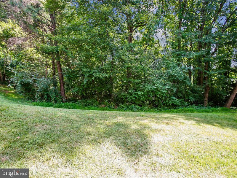 5194 Kimscott Court photo 25
