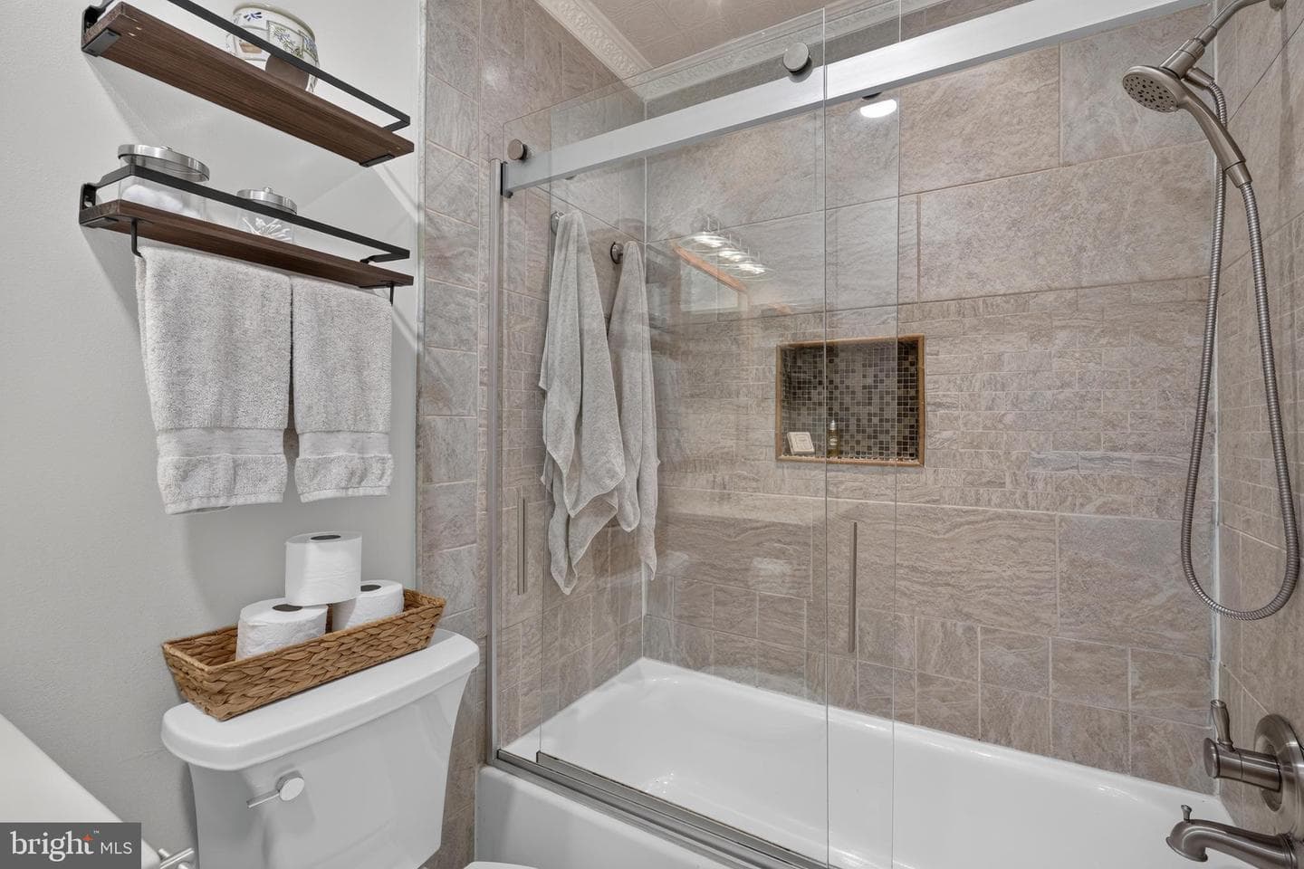 6014 Lands End Lane photo 35