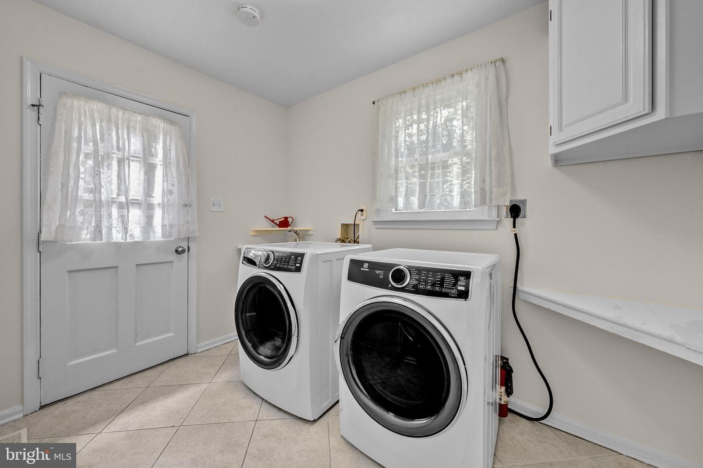 1077 Spring Hill Road photo 24