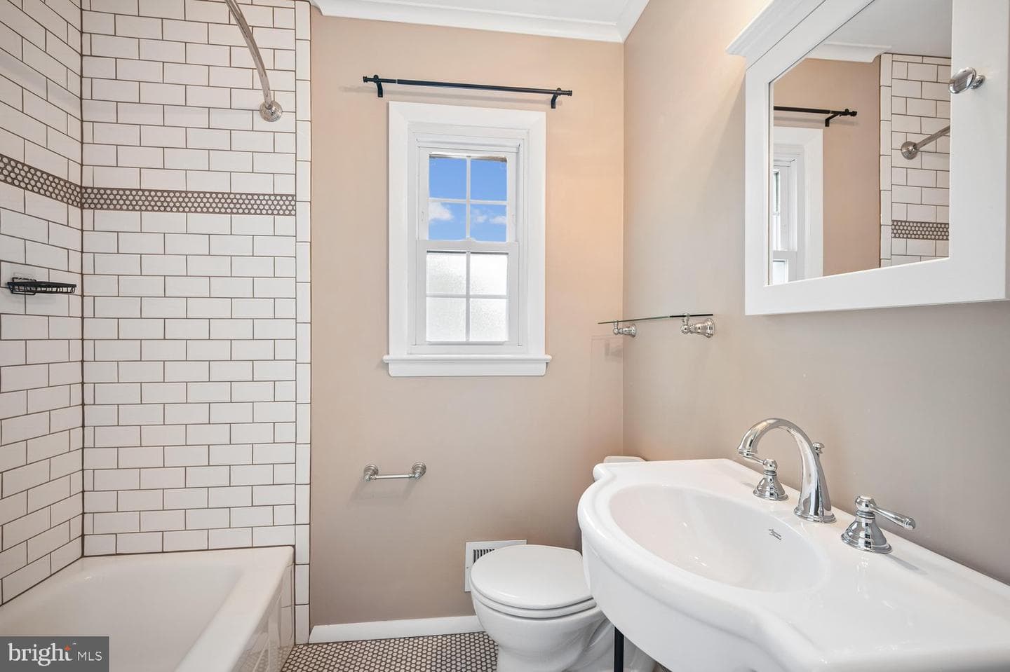 2305 Londonderry Road photo 32