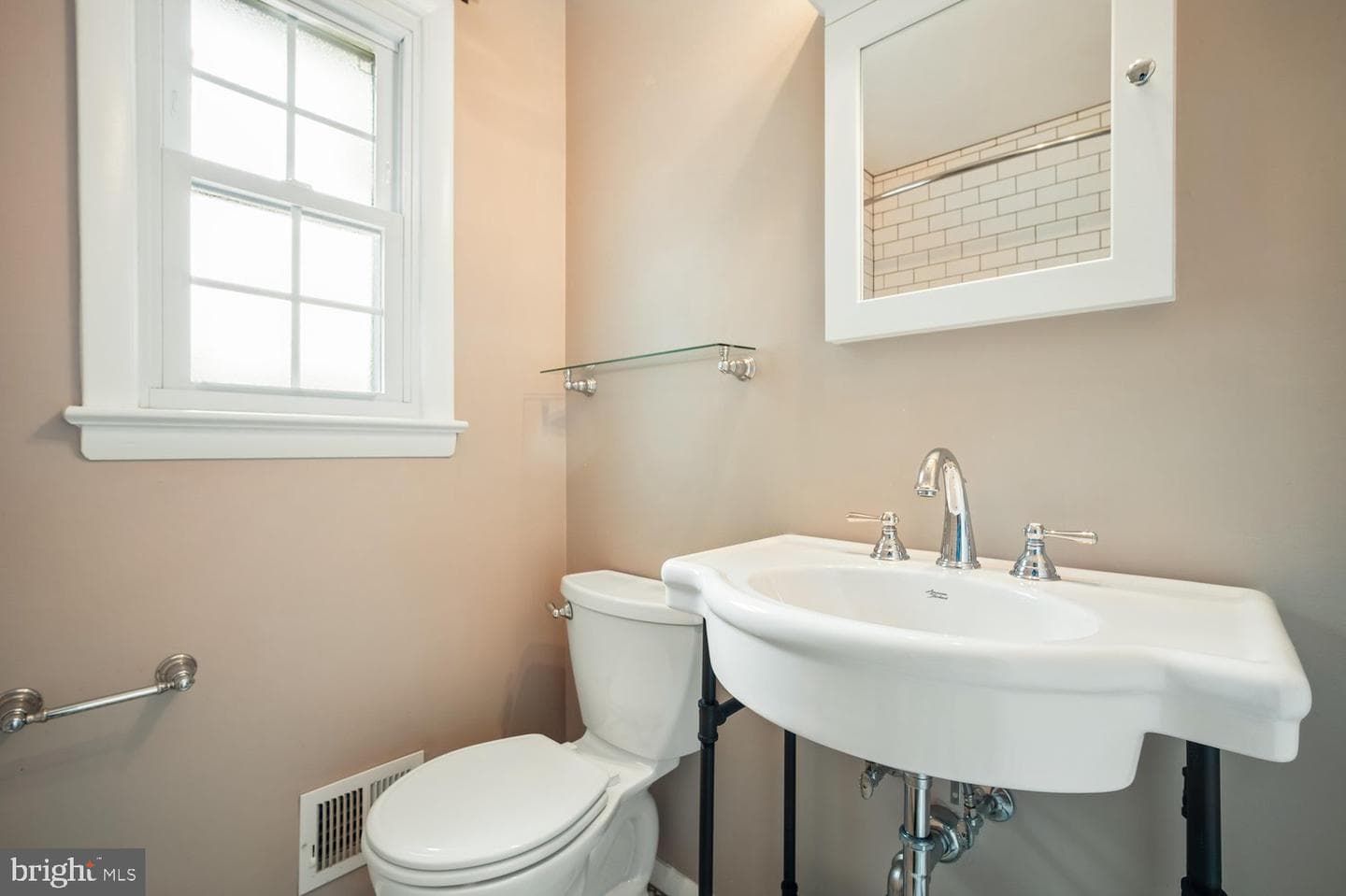 2305 Londonderry Road photo 33