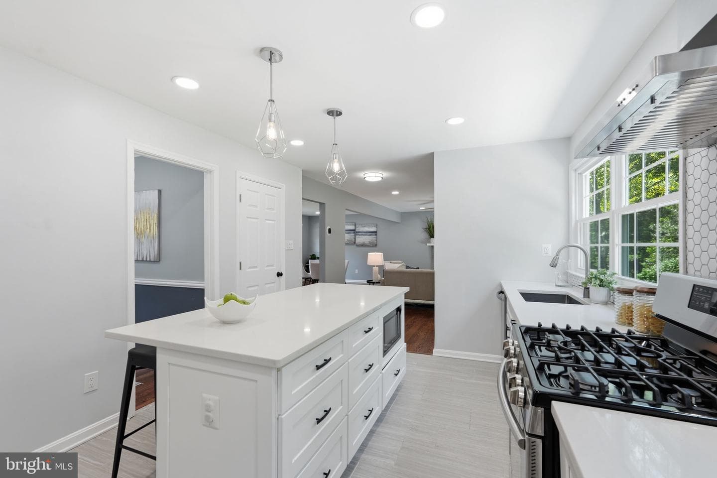 9514 Wallingford Drive photo 15