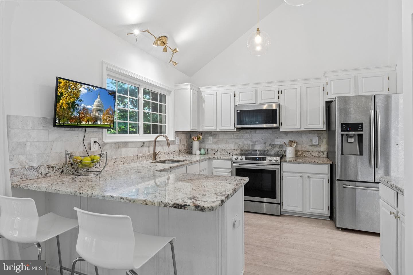 9030 Chestnut Ridge Road photo 11