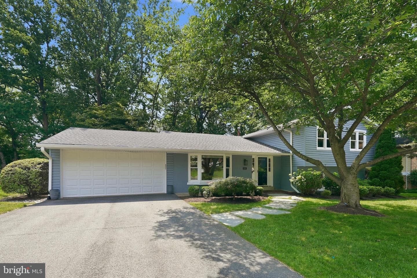 610 Kearney Court SW photo 2