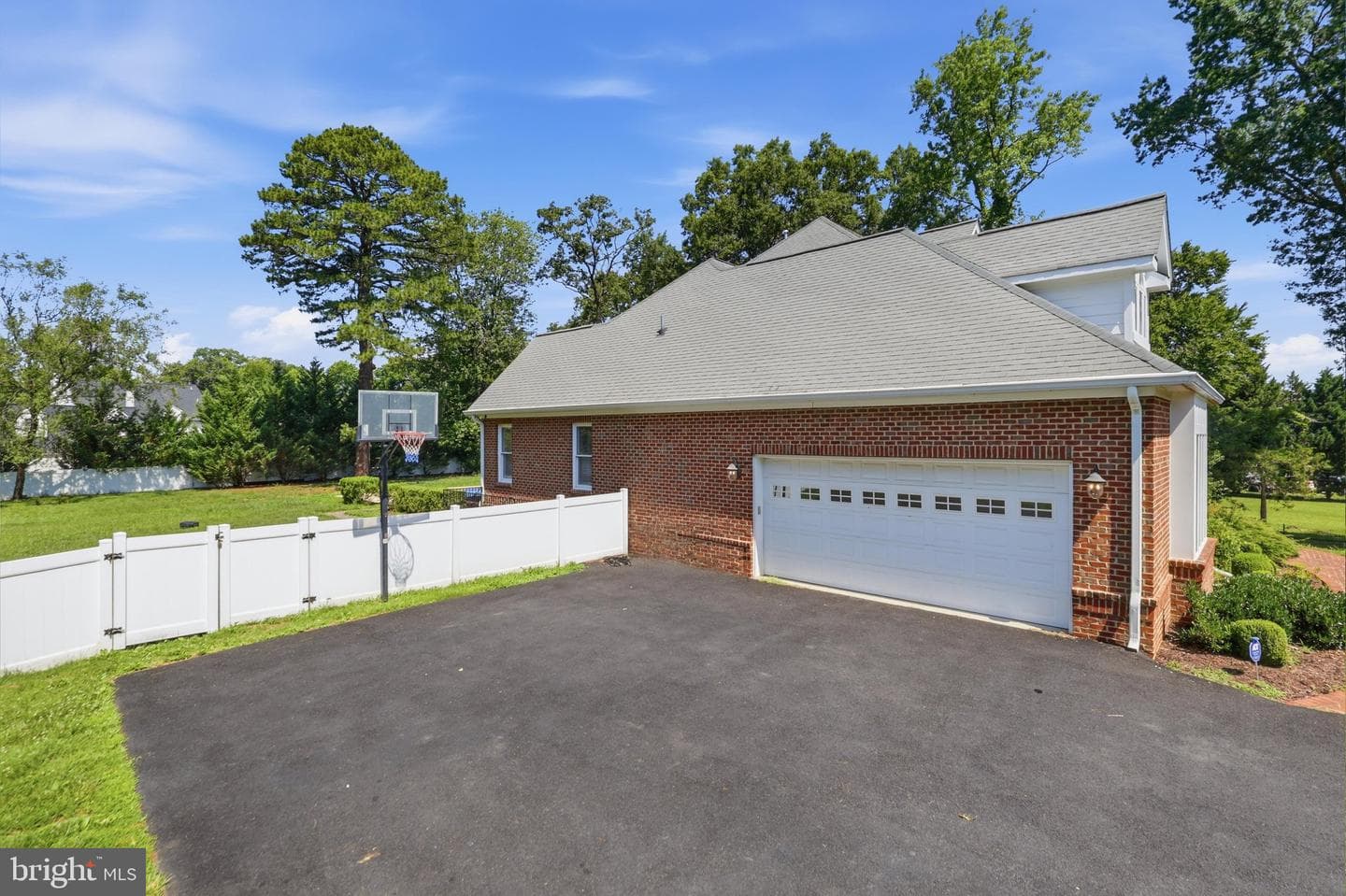5248 Clifton Street photo 32