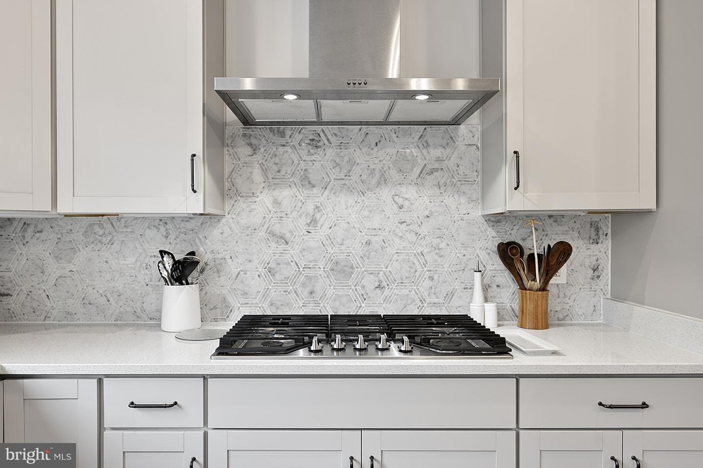 6261 Edsall Road photo 18