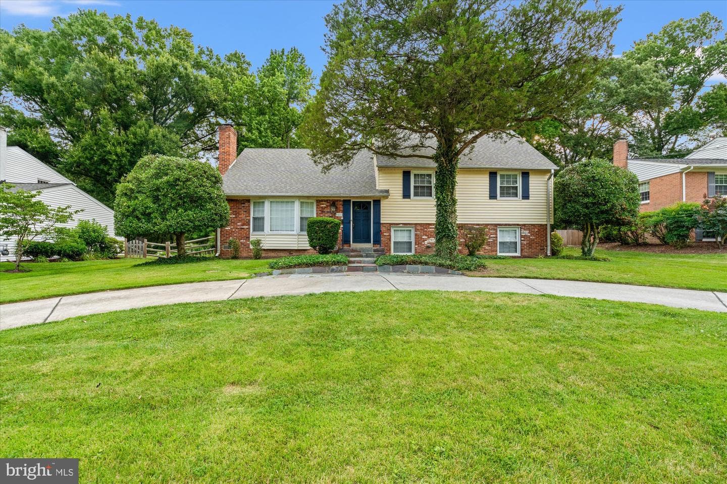 8403 W Boulevard Drive photo 1