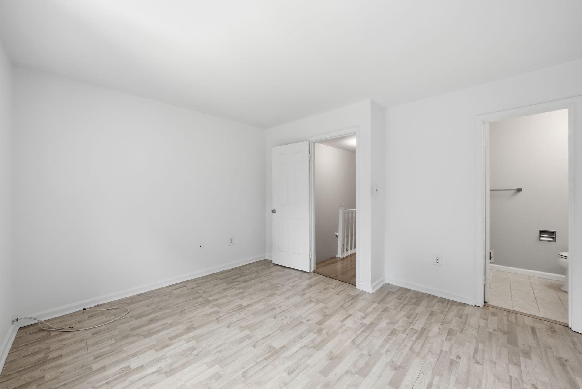 6472 Brick Hearth Court photo 24