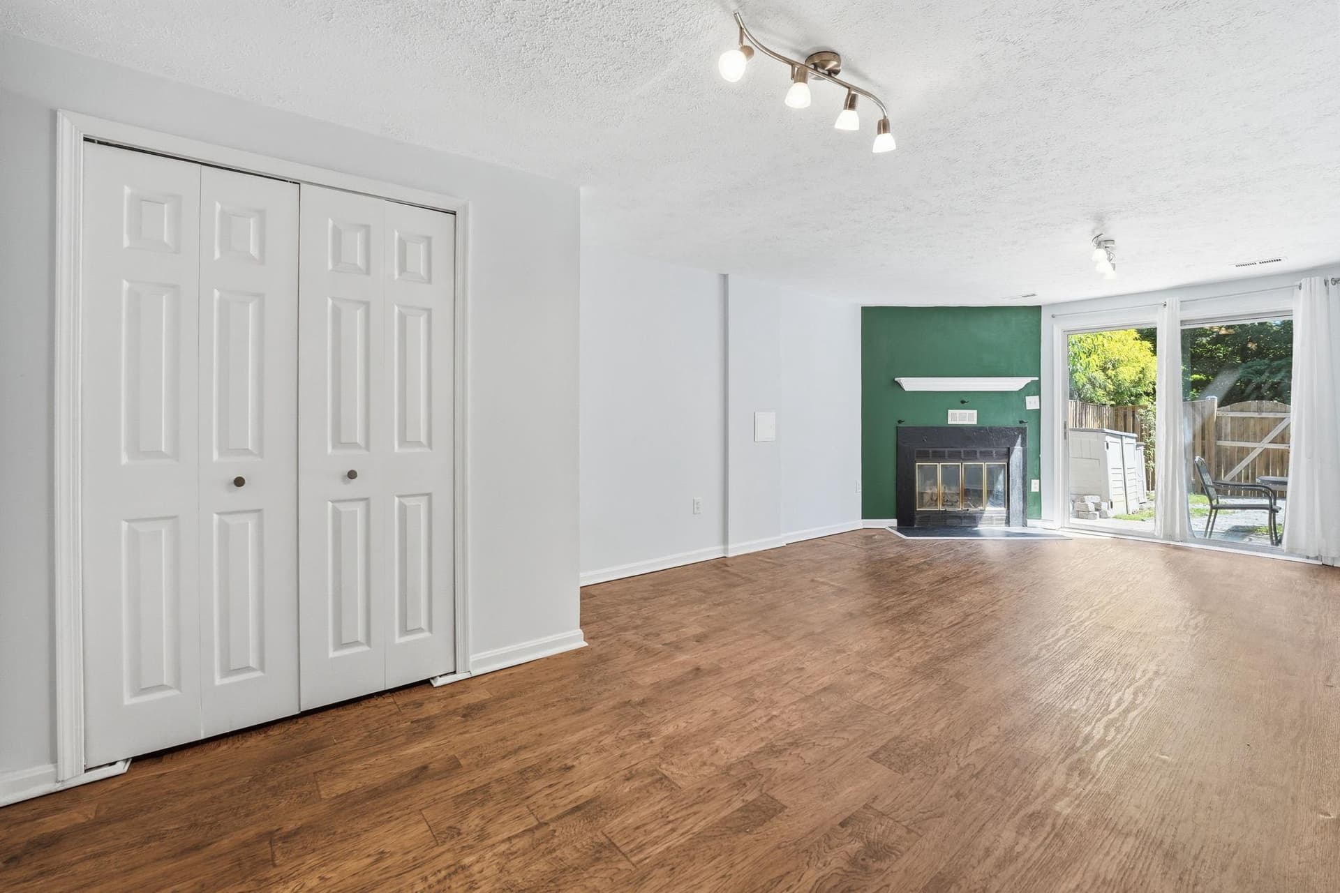 6472 Brick Hearth Court photo 27