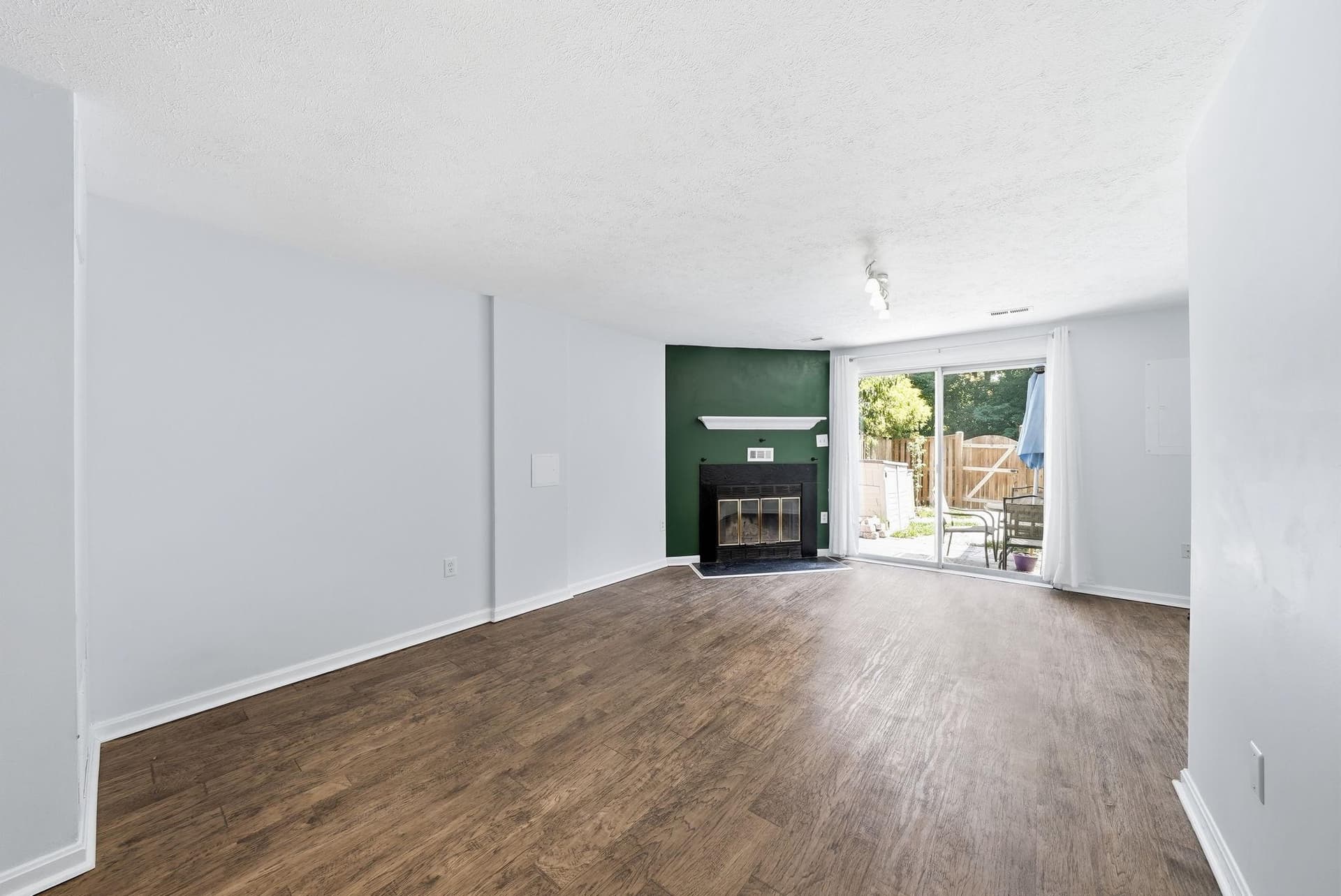 6472 Brick Hearth Court photo 30