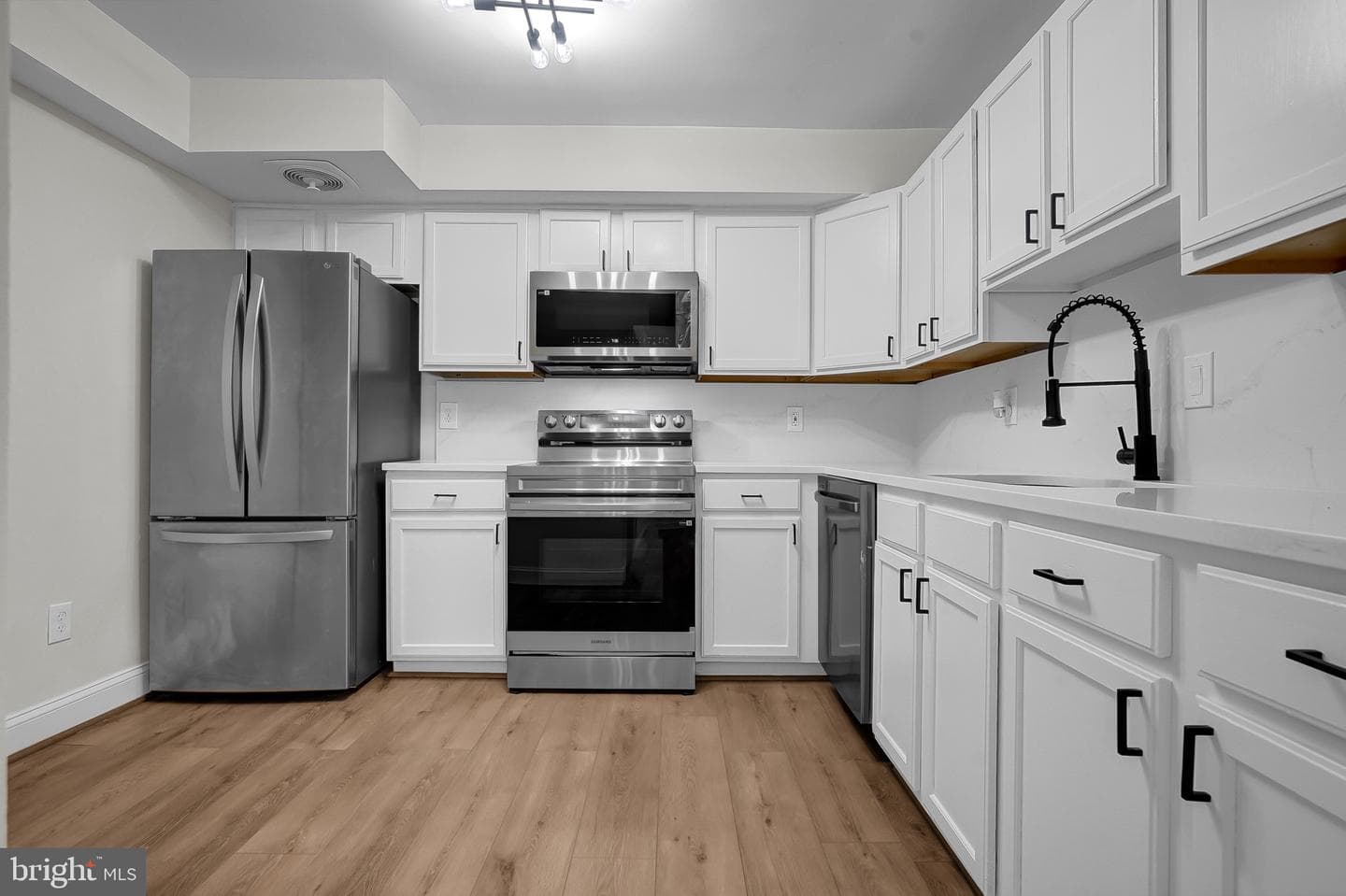 6372 Birch Leaf Court photo 12