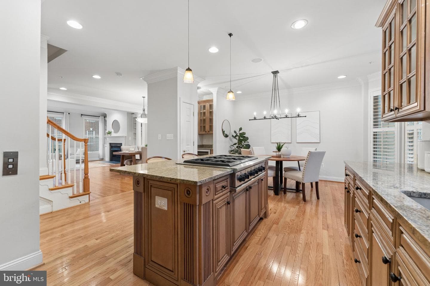 1313 Mclean Crest Court photo 7