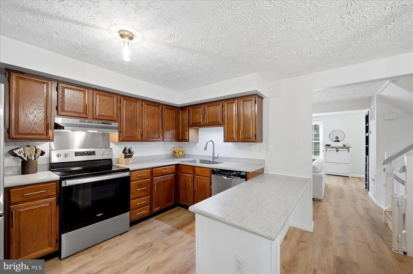 5835 Rock Forest Court photo 14