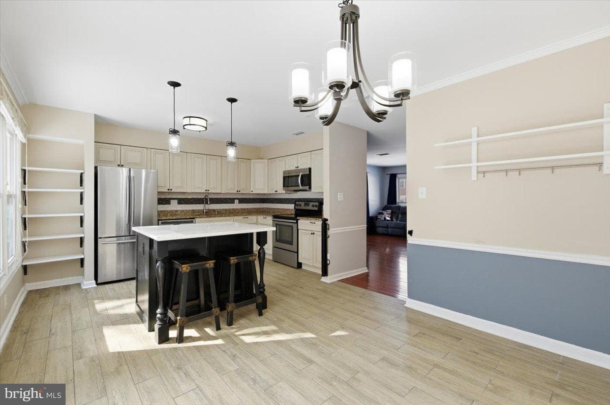 14187 Royal Oak Lane photo 8
