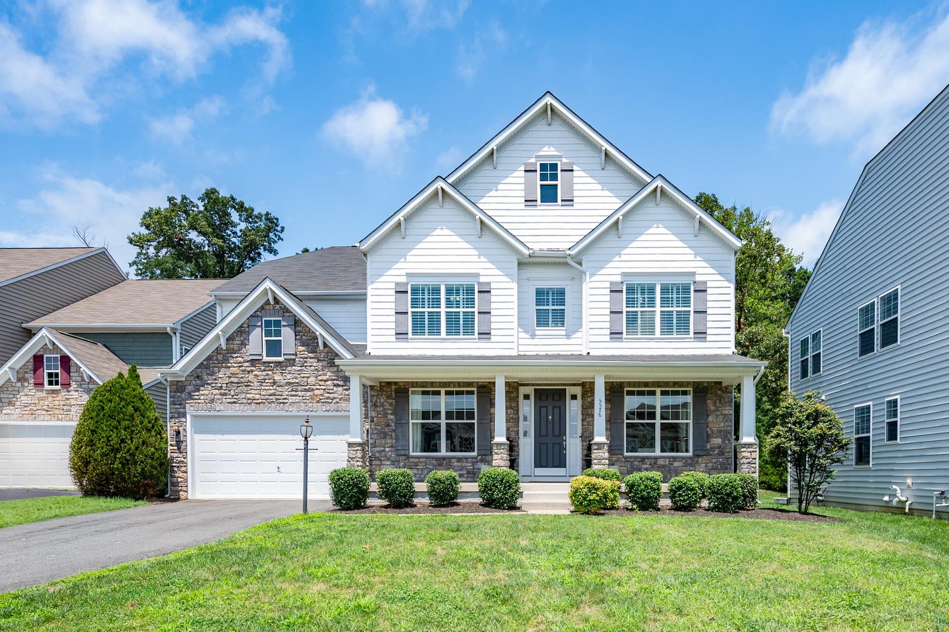 5576 James Young Way, Fairfax