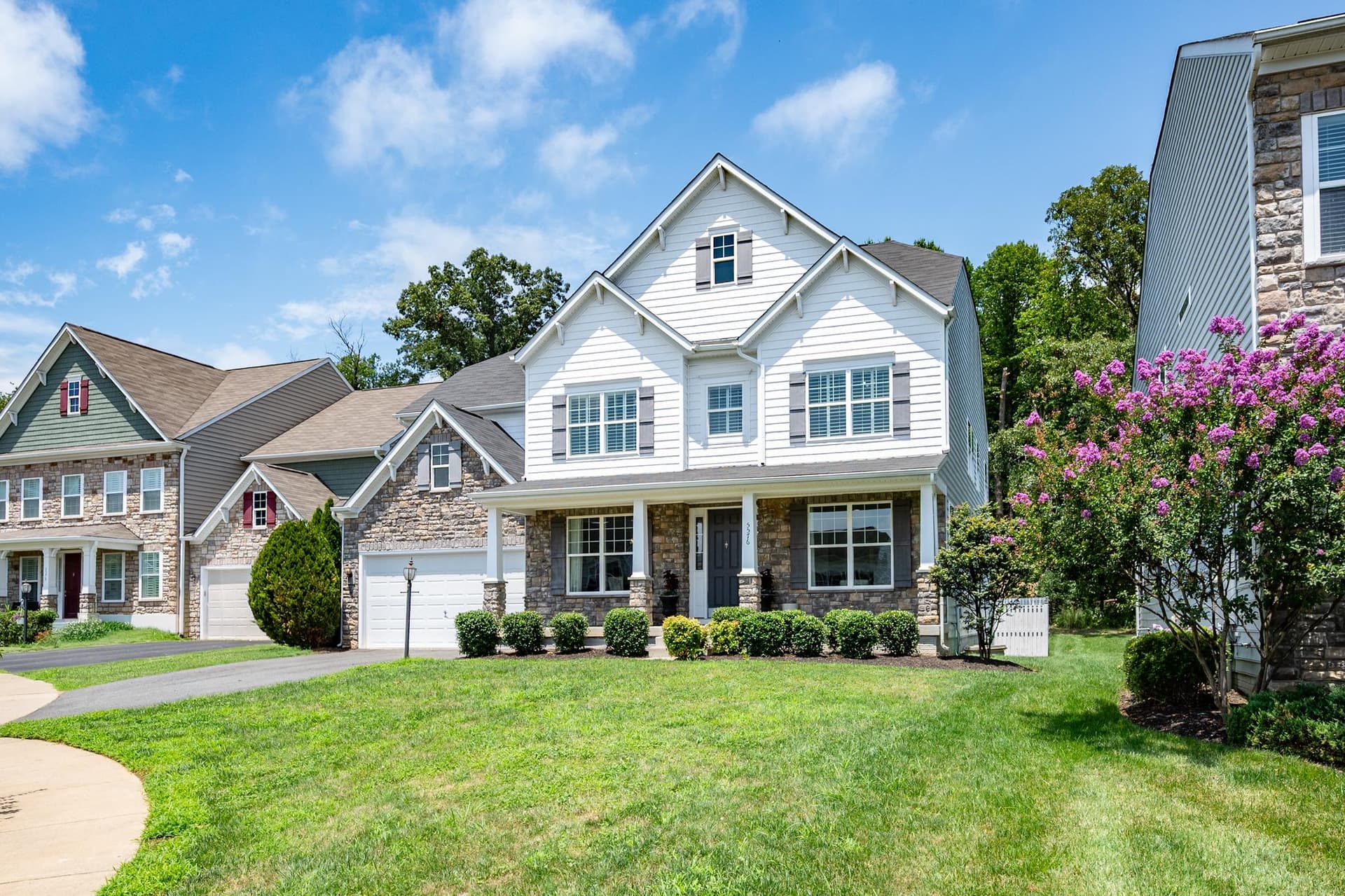 5576 James Young Way, Fairfax