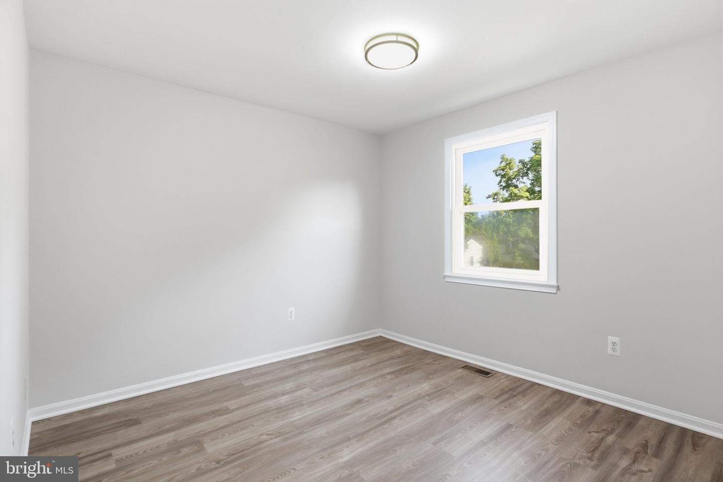 412 Cavendish Street photo 15