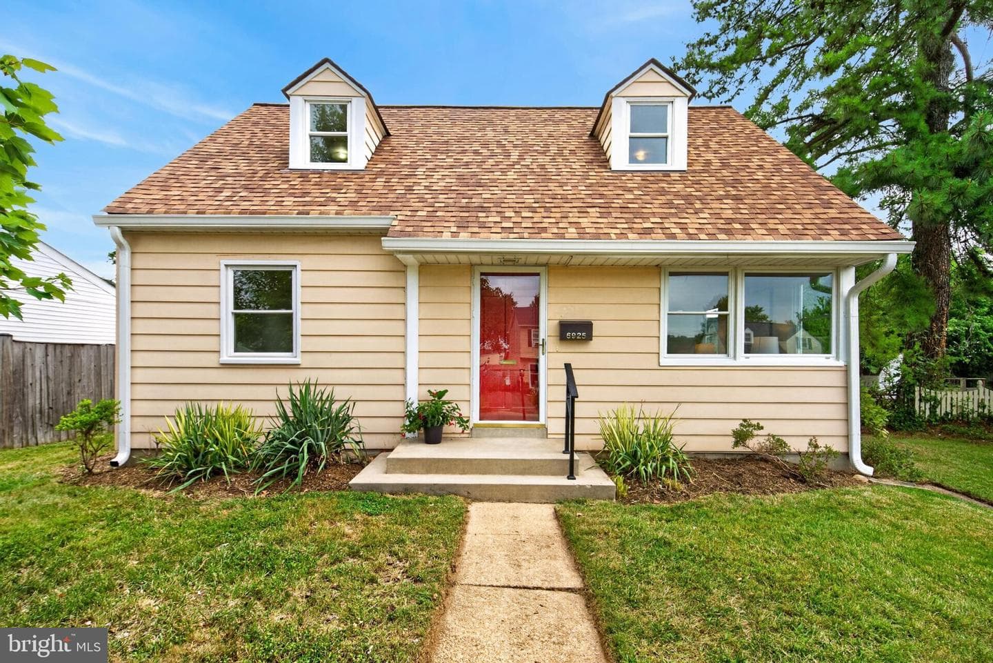 6925 Columbia Drive, Alexandria