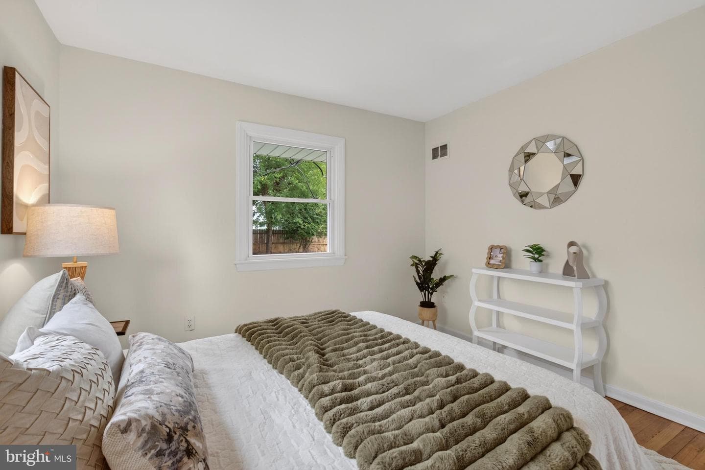6925 Columbia Drive photo 18