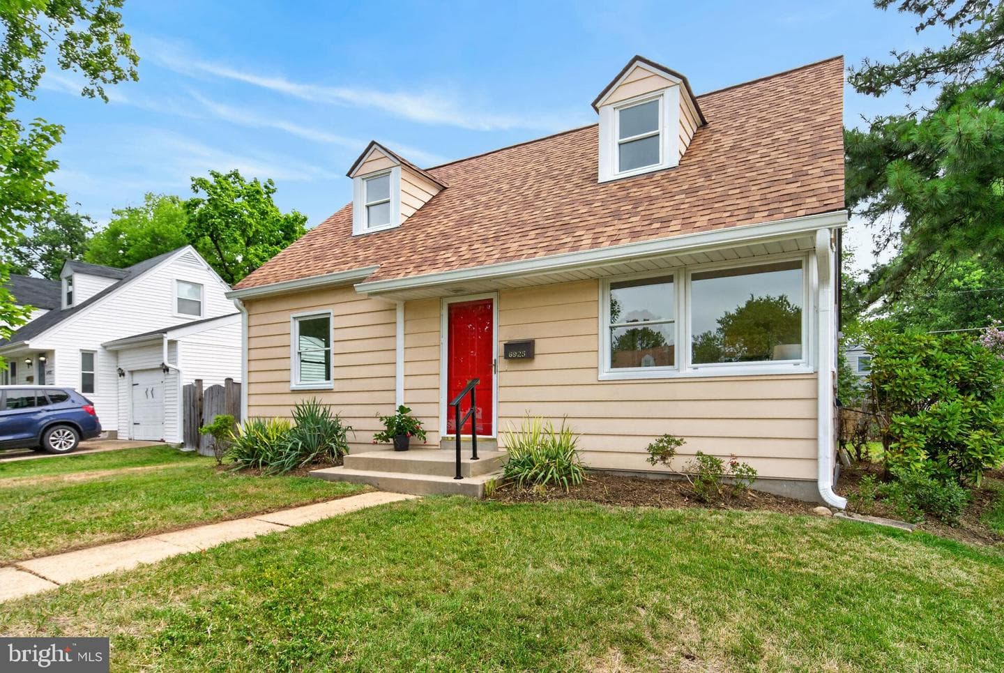 6925 Columbia Drive, Alexandria