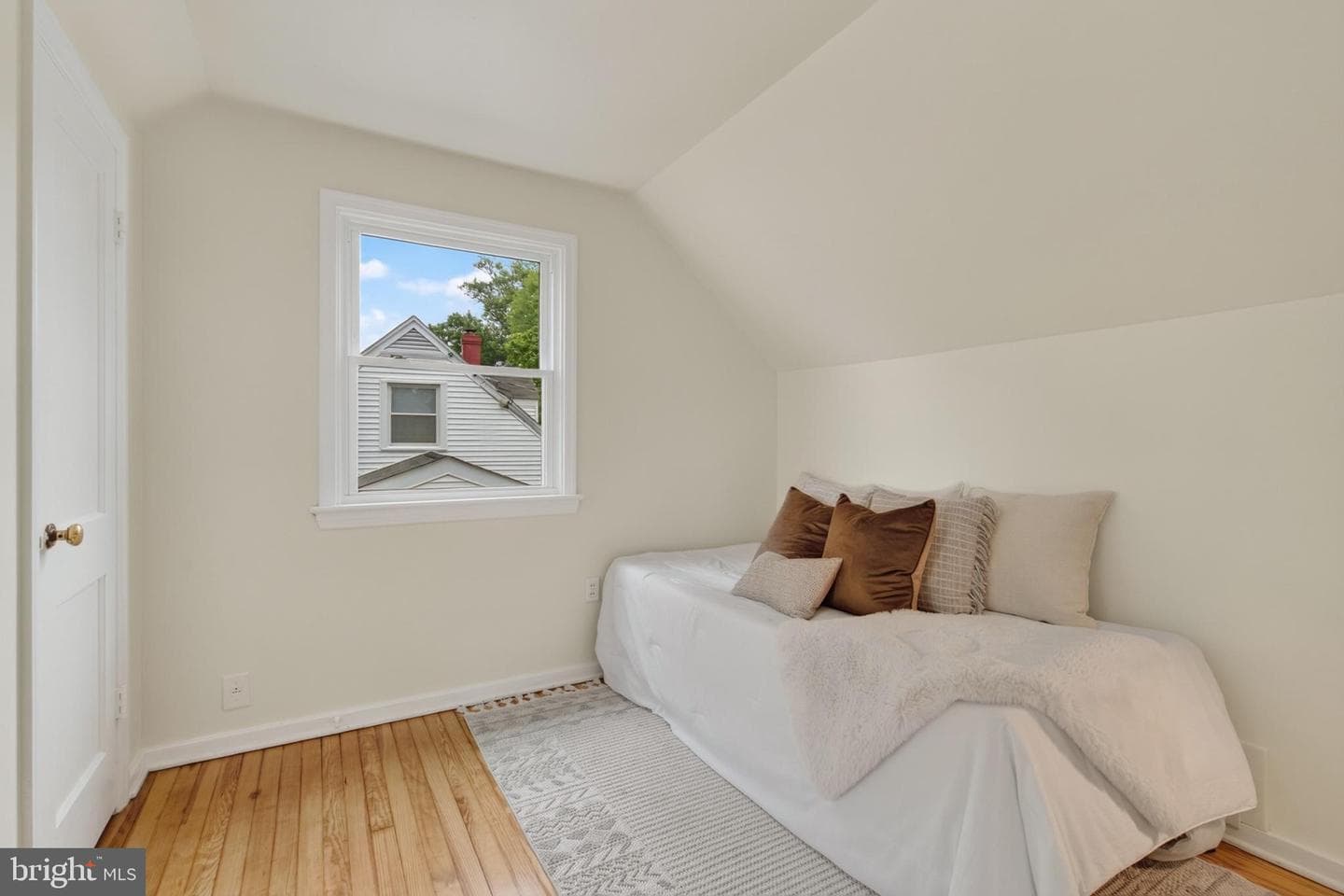 6925 Columbia Drive photo 28