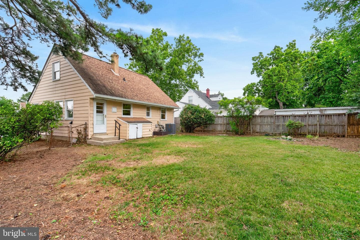 6925 Columbia Drive photo 36