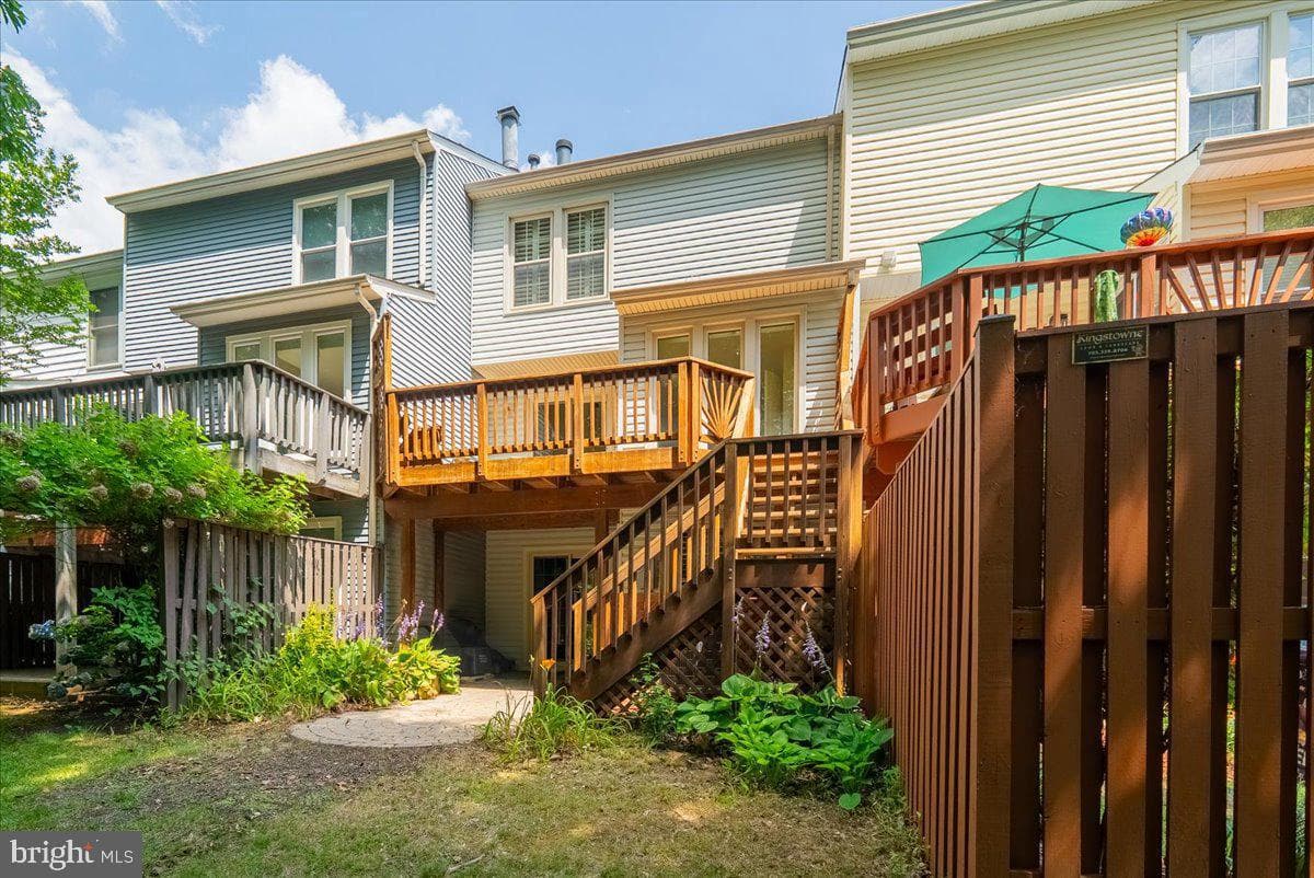 6090 Joust Lane photo 33