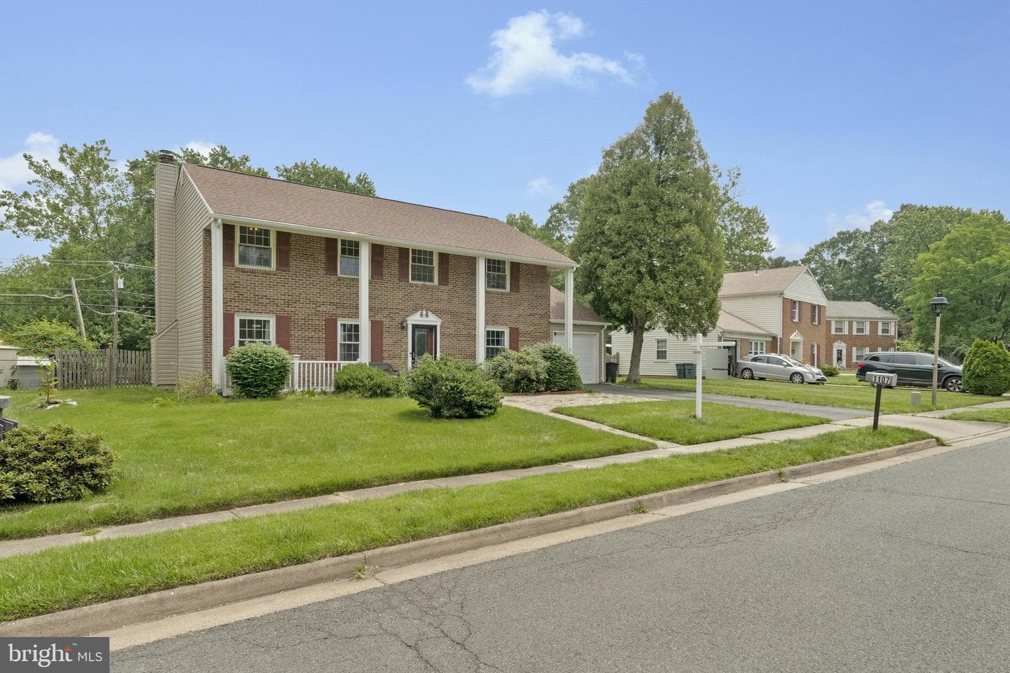 1107 Treeside Lane photo 3