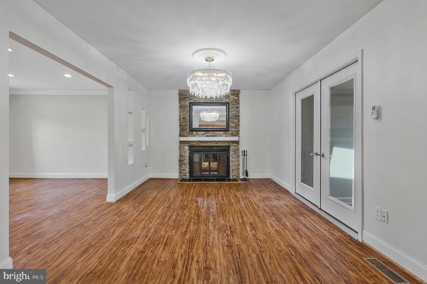 1107 Treeside Lane photo 9