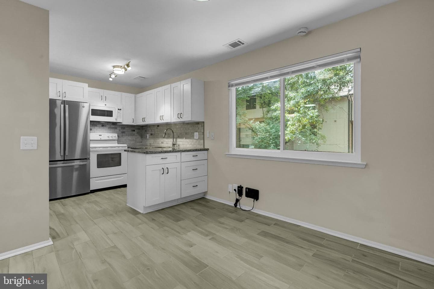 2665 Glengyle Drive #60 photo 8