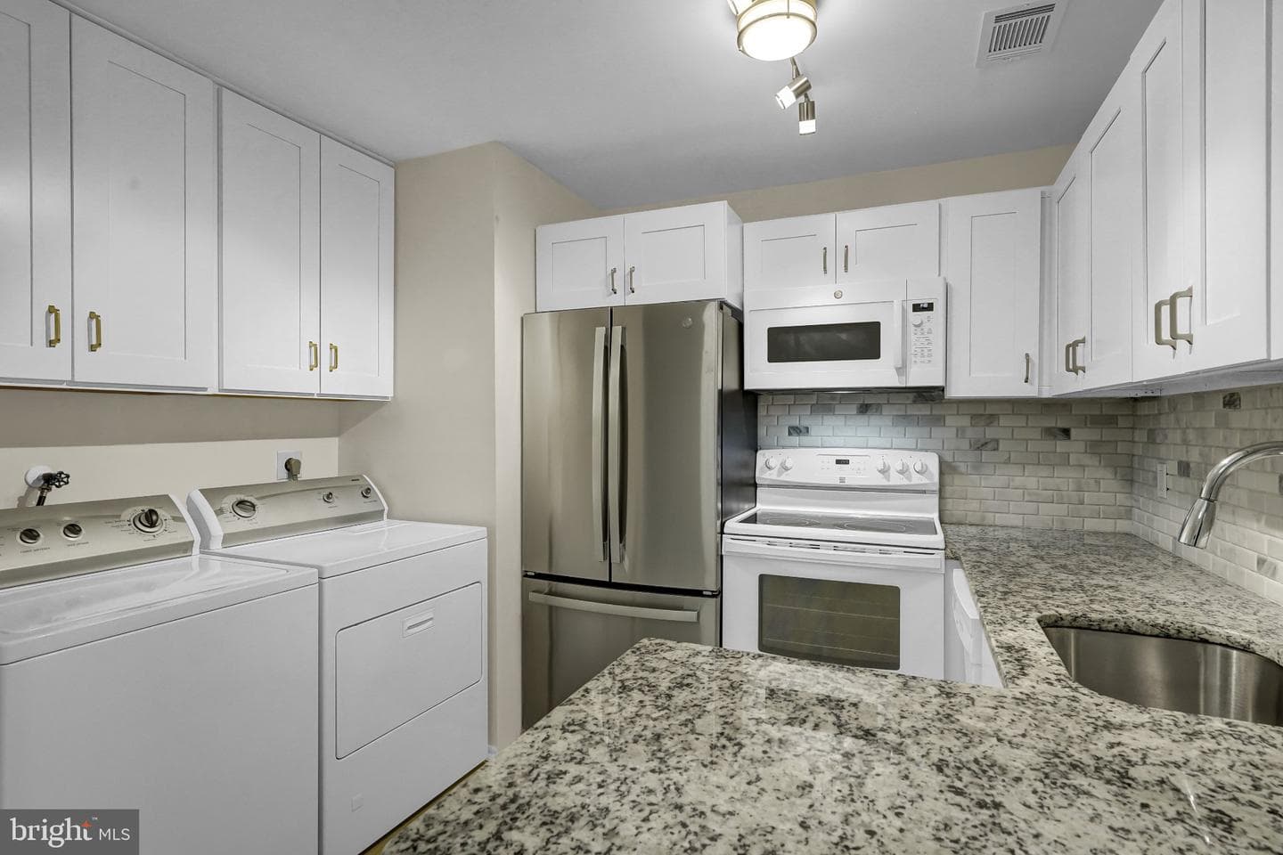 2665 Glengyle Drive #60 photo 9