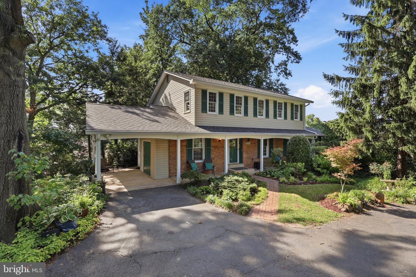 12024 Cheviot Drive, Herndon