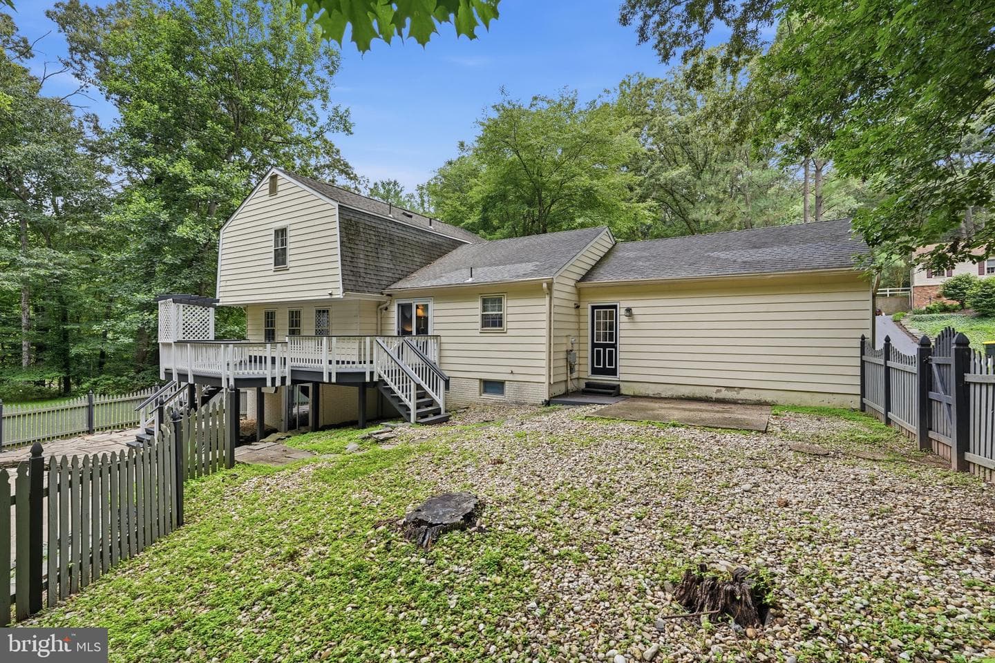 6121 Queens Brigade Court photo 25