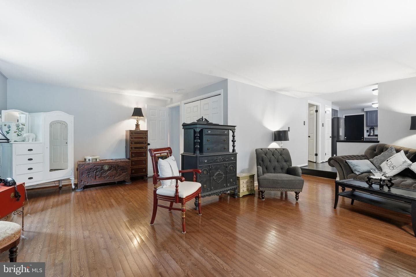 6121 Queens Brigade Court photo 5