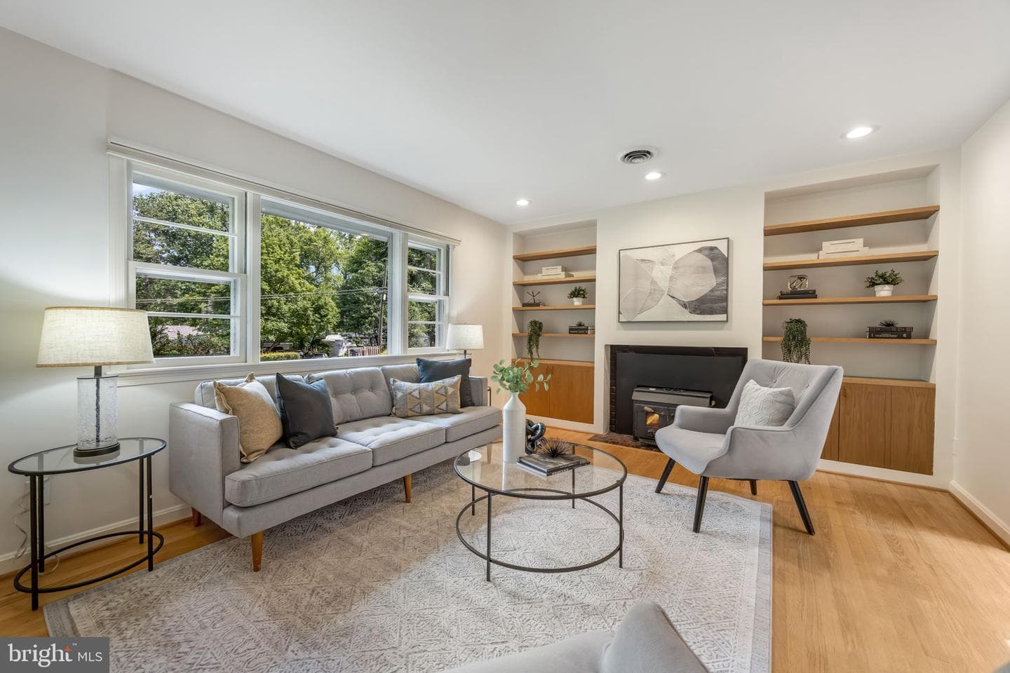 6501 Lakeview Drive, Falls Church