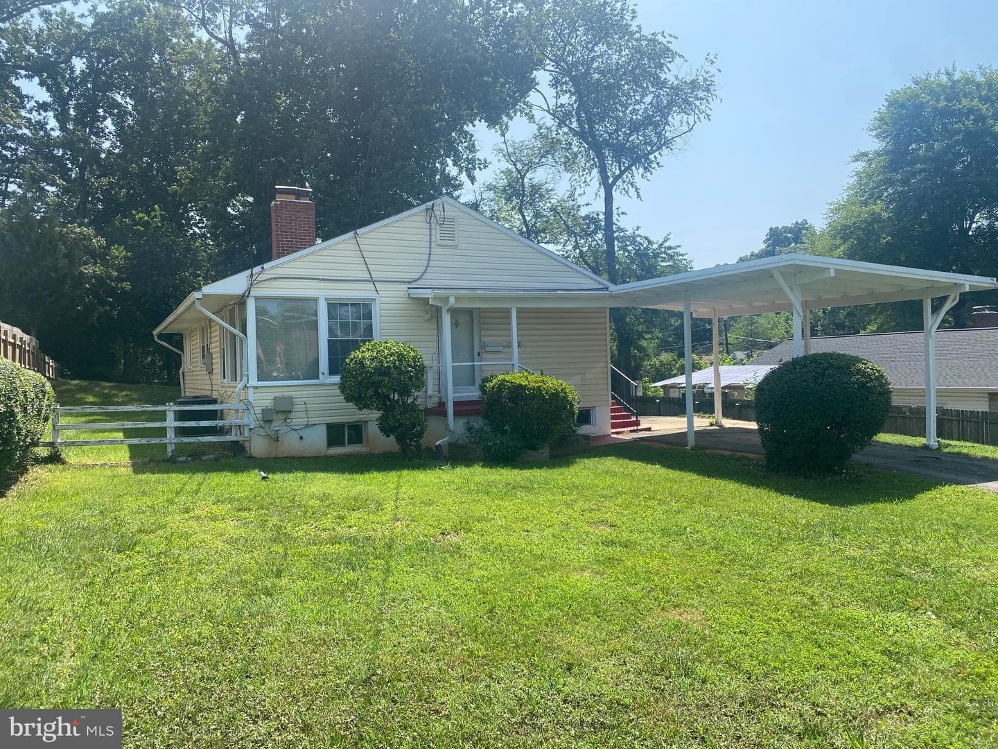 3137 Graham Rd, Falls Church