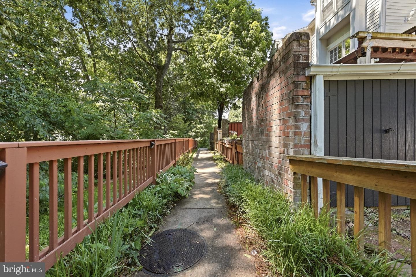 6015 Chestnut Hollow Court photo 25