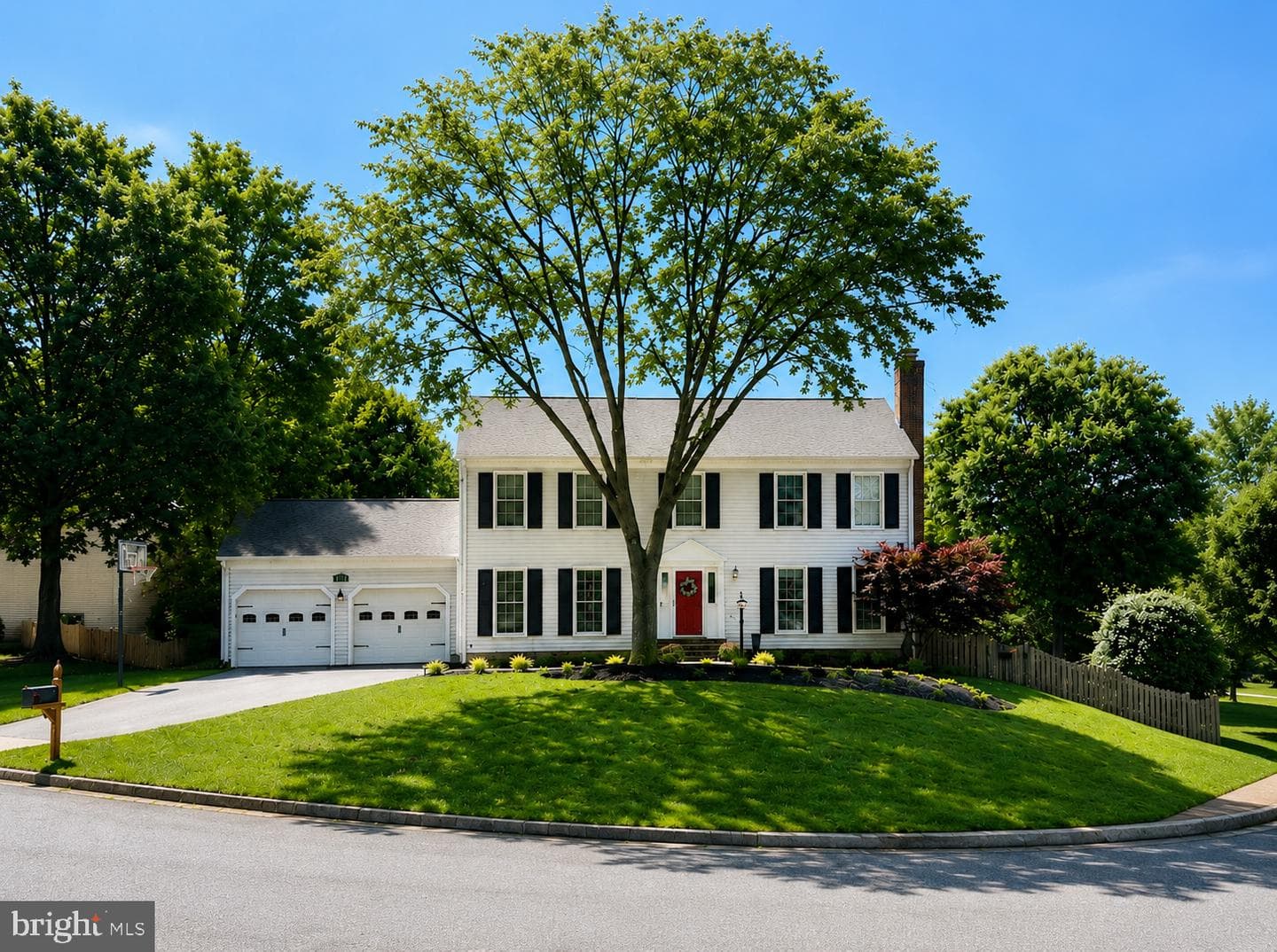 6207 Maple Run Court photo 1