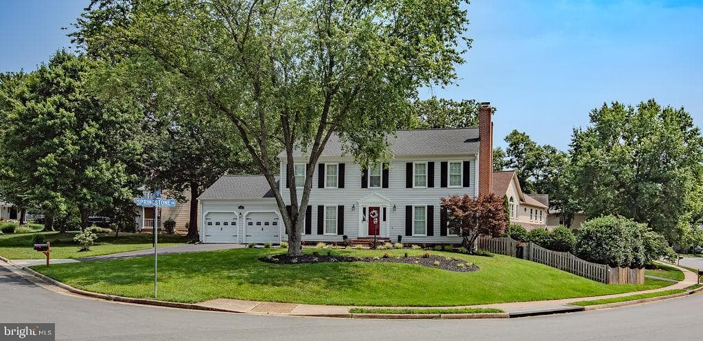 6207 Maple Run Court photo 2