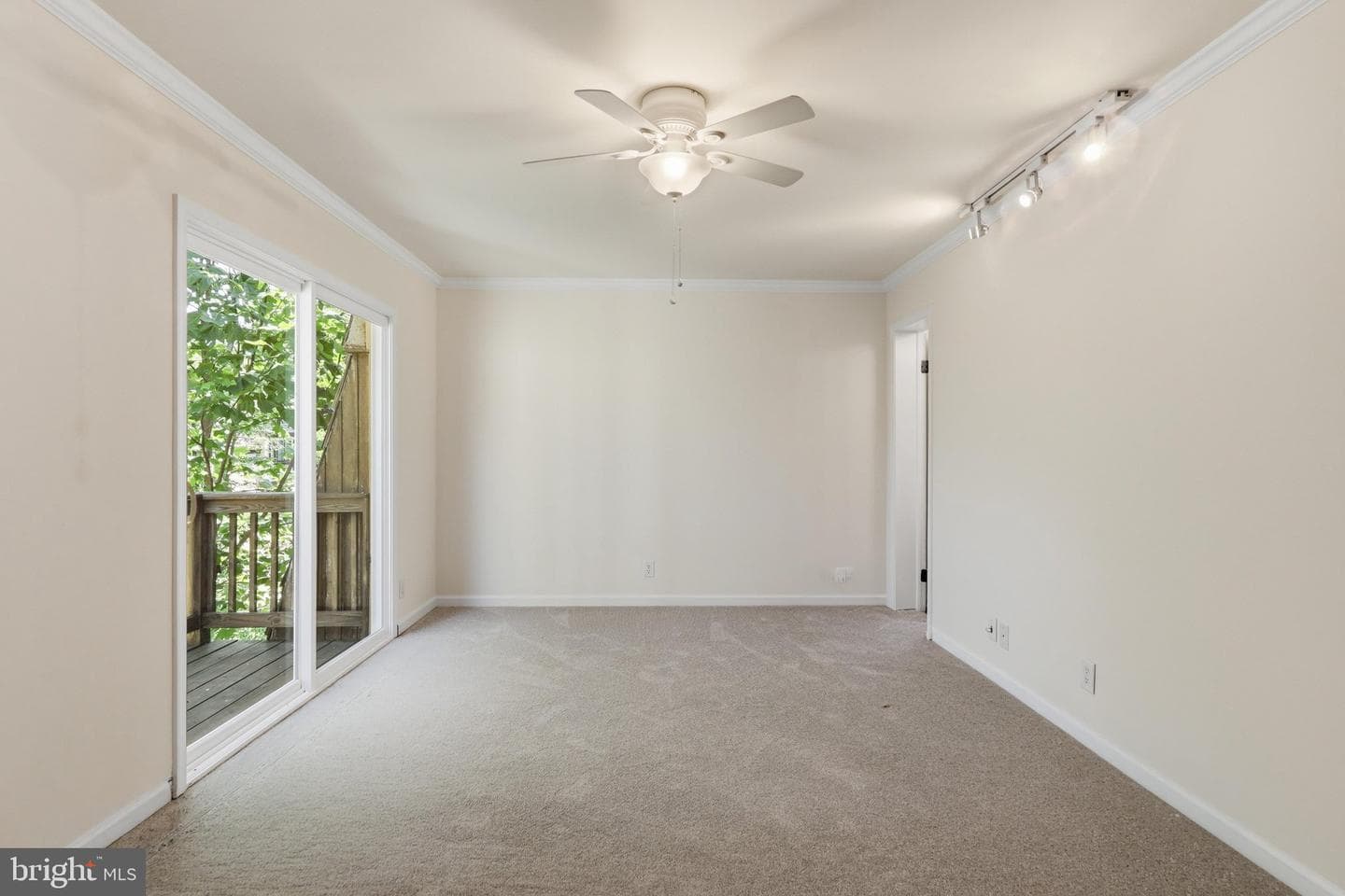 1651 Valencia Way photo 21