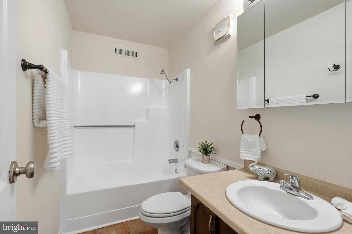 1651 Valencia Way photo 24